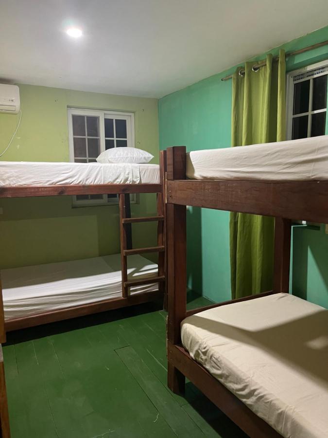 Hostal Cay บาสติเมนตอส ภายนอก รูปภาพ
