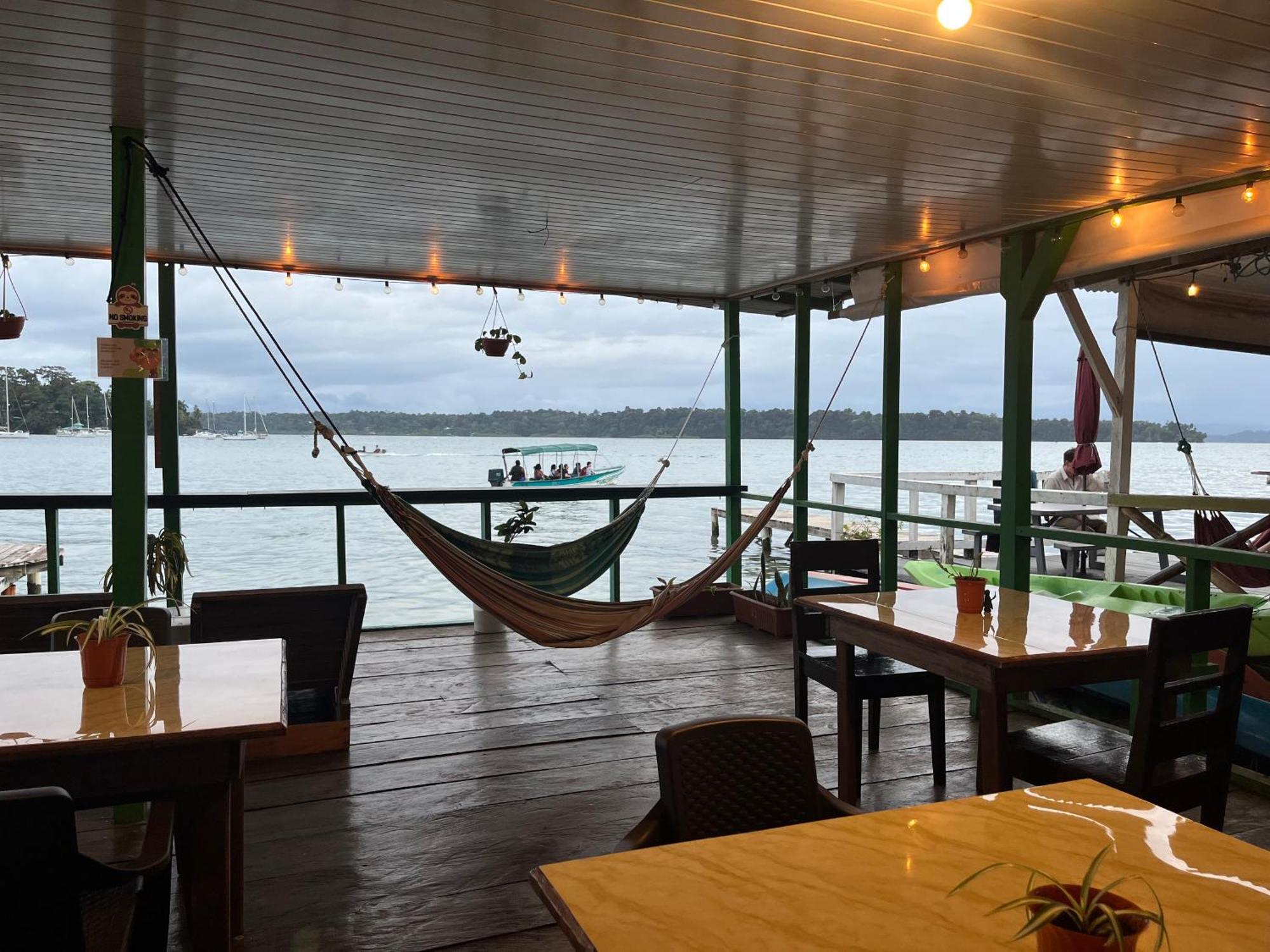 Hostal Cay บาสติเมนตอส ภายนอก รูปภาพ